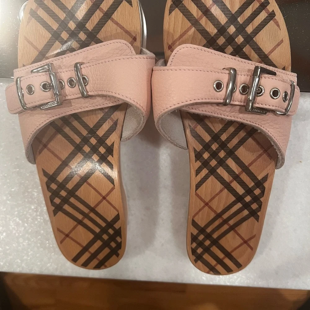 Burberry Pink Leather Clogs Size 8.5 - Picture 11 of 11